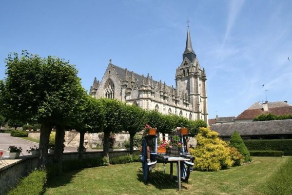 Le Pin-la-Garenne_église